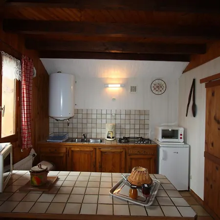 Nature, 15 Km De Gérardmer, Randonnée, Ski, Jardin, Terrasse, Bbq, équipements Bébé Inclus - Fr-1-589-64 Champdray