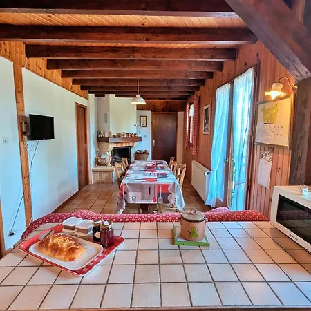 Nature, 15 Km De Gérardmer, Randonnée, Ski, Jardin, Terrasse, Bbq, équipements Bébé Inclus - Fr-1-589-64 Casa di campagna *