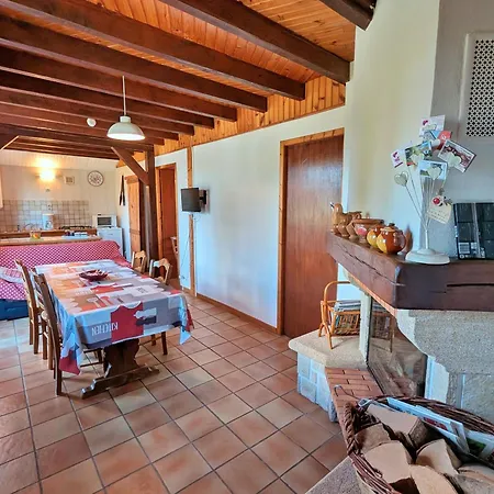Casa di campagna Nature, 15 Km De Gérardmer, Randonnée, Ski, Jardin, Terrasse, Bbq, équipements Bébé Inclus - Fr-1-589-64 Champdray